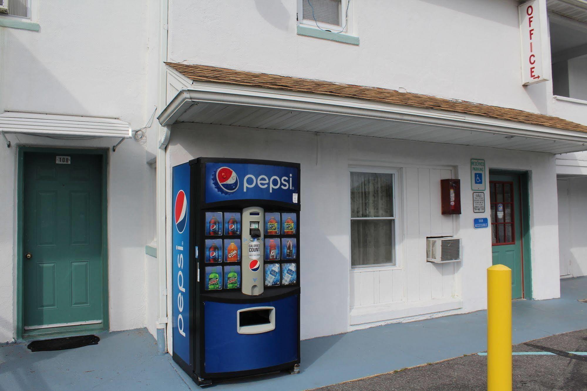 Budget Inn Motel Suites Somers Point Exterior photo